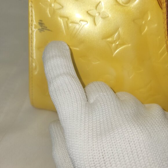 LOUIS VUITTON "Vernis Roxbury Drive Perle" Bag - LV Embossed Monogram *COA - Picture 7 of 16